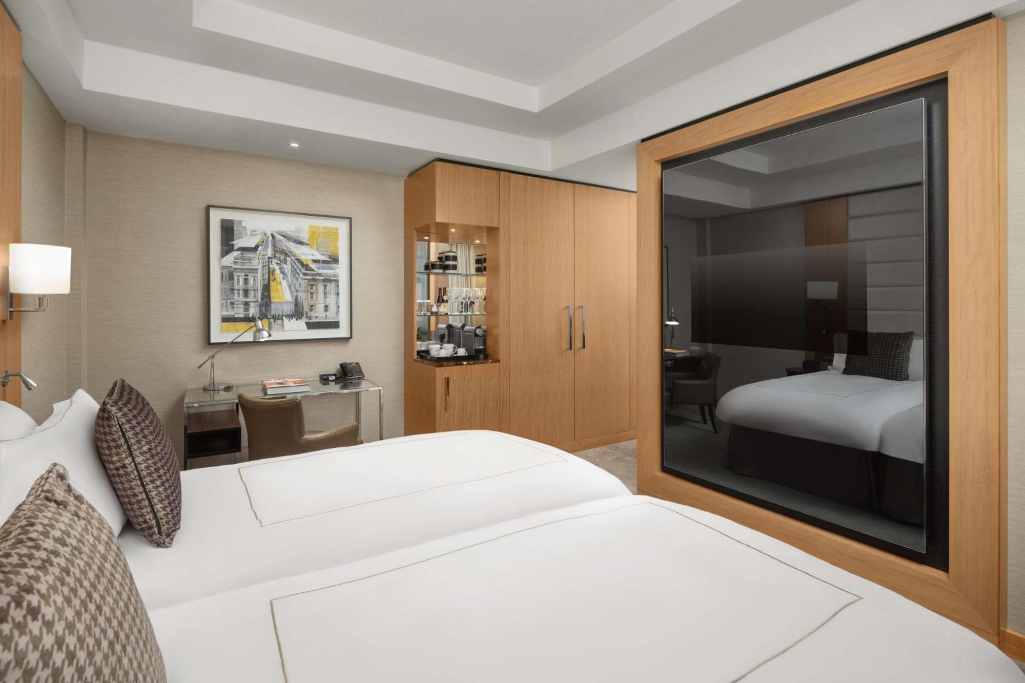 Conrad London St James Экстерьер фото
