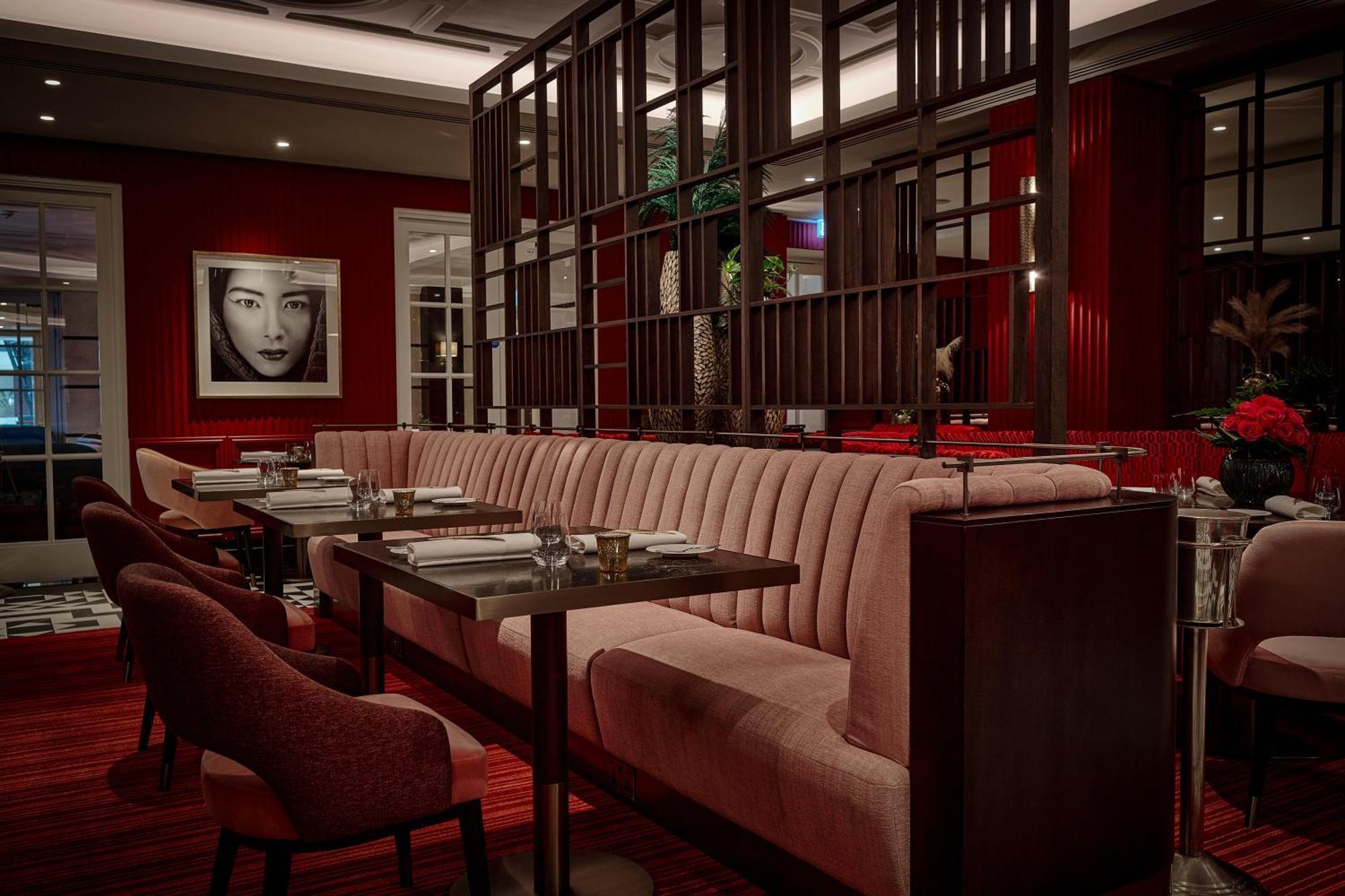 Conrad London St James Экстерьер фото Interior of the restaurant