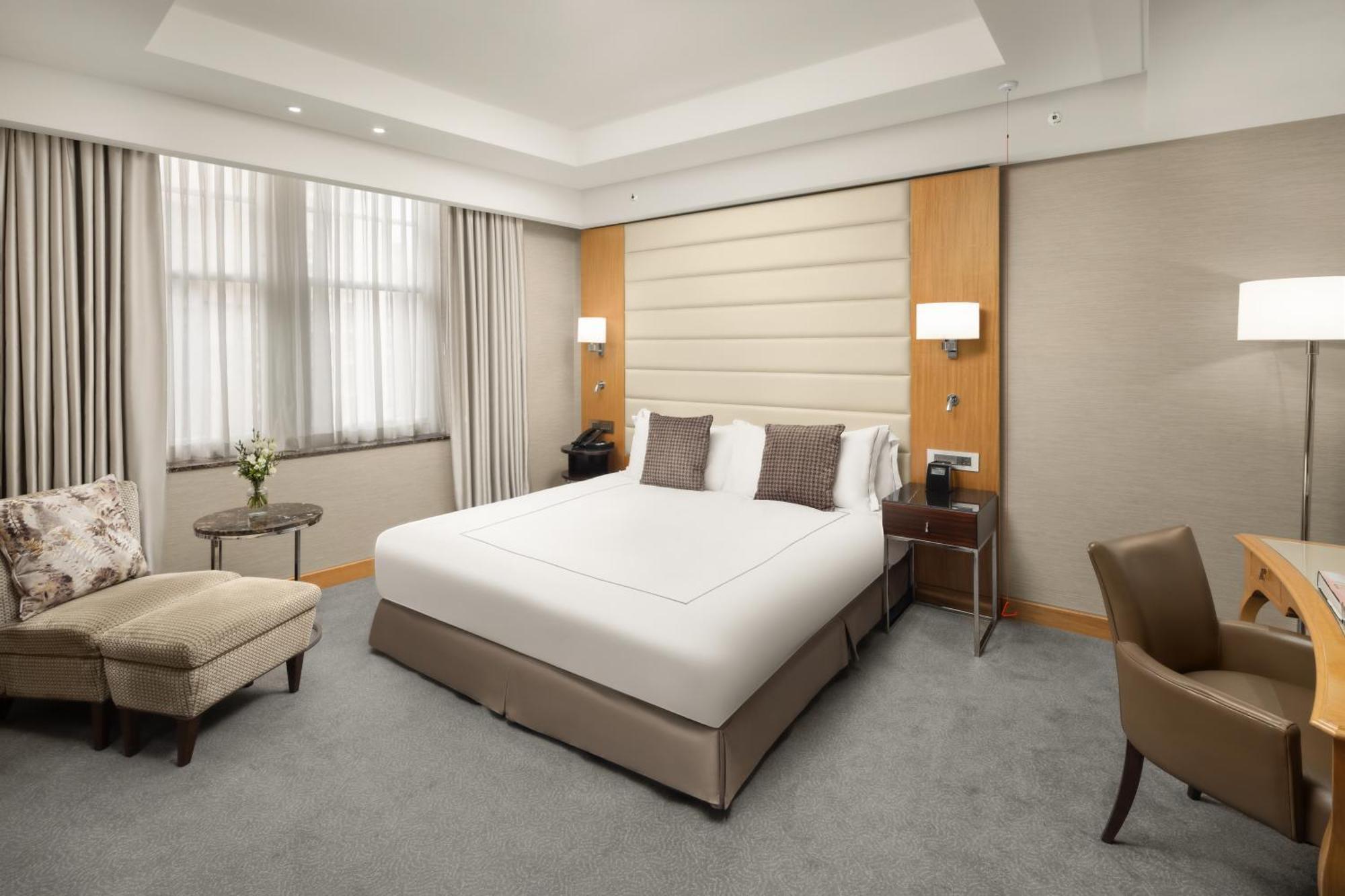 Conrad London St James Экстерьер фото